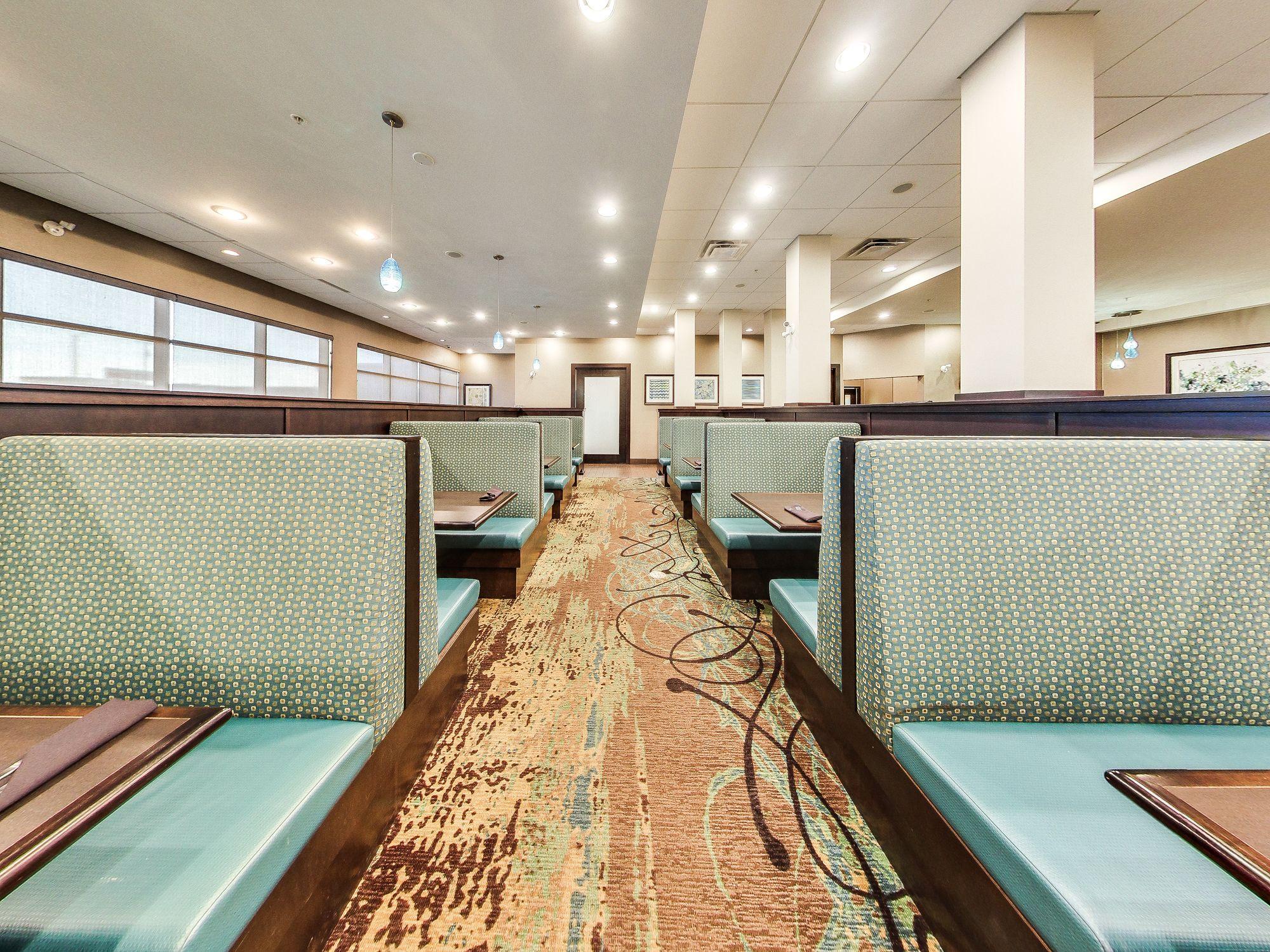 Holiday Inn Hotel & Suites Edmonton Airport Conference Centre By Ihg Nisku Exterior foto