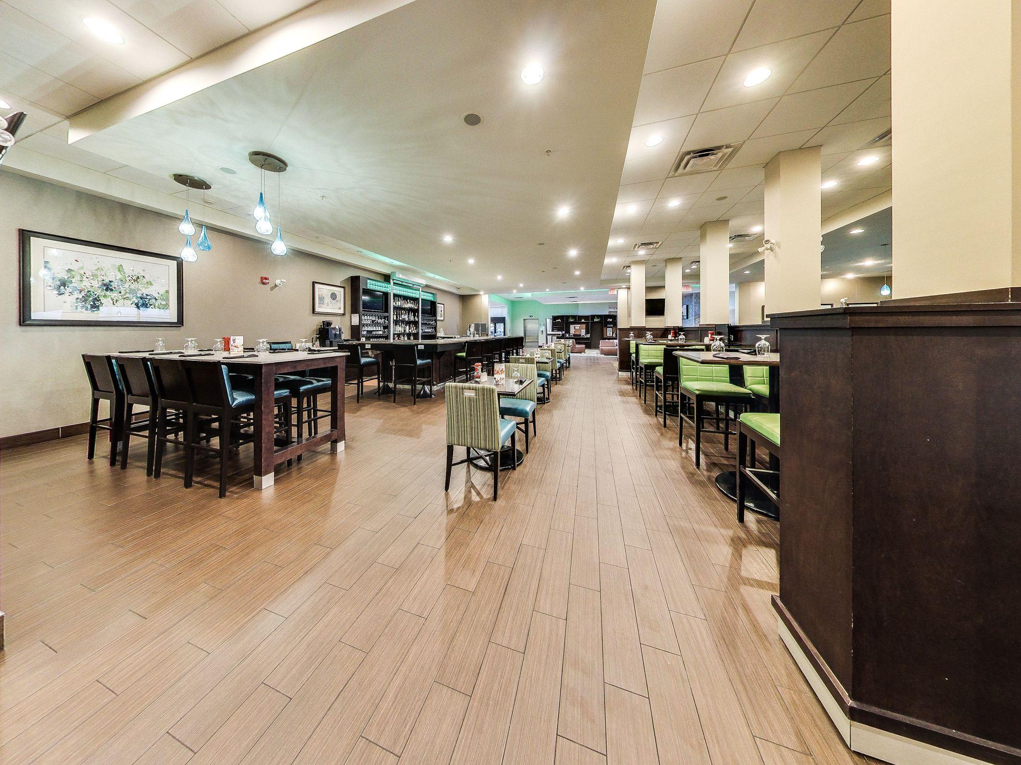 Holiday Inn Hotel & Suites Edmonton Airport Conference Centre By Ihg Nisku Exterior foto